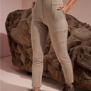 Fabletics Women's Smoke High-Waisted Hybrid Cargo Pants XXS Regular